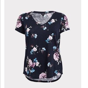 Floral pocket tee